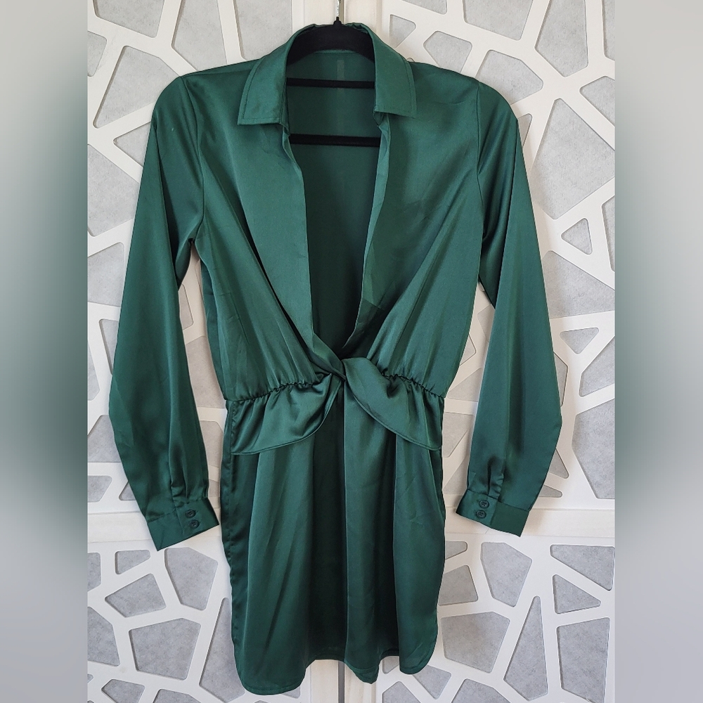 PrettyLittleThing Emerald Green Satin Tie-Waist Long Sleeve Dress